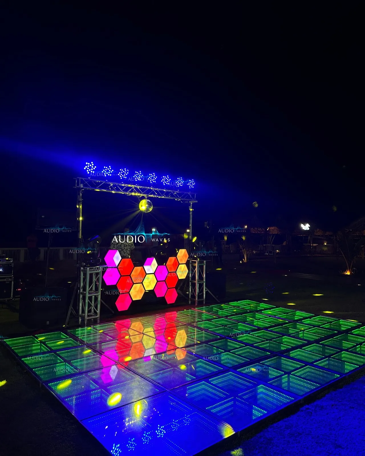 Beachside Honeycomb Setup, Chennai, photo 5 of 6