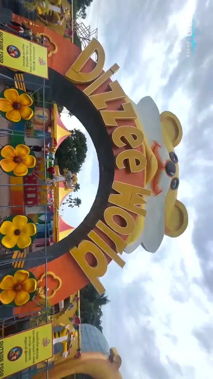 Hawaiian-themed party at MGM Dizzee World